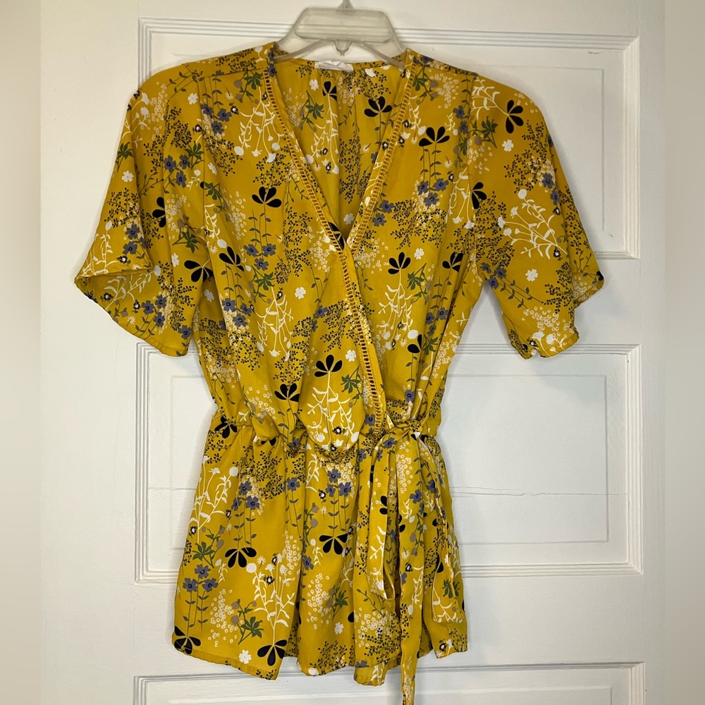 floral print wrap top